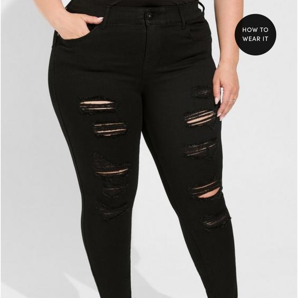 Torrid Size 18 Short Sky High Distressed Skinny Jeans